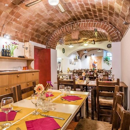Albergo Dal Fata Gambassi Terme Exteriér fotografie