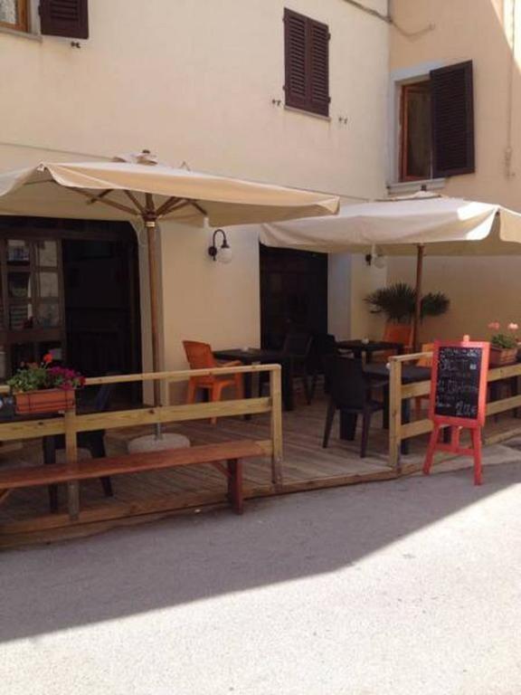Albergo Dal Fata Gambassi Terme Exteriér fotografie